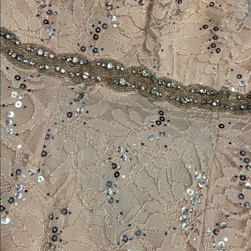 Dress - Picture 2 of 4